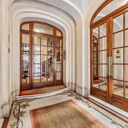 Trocadero Apartment *