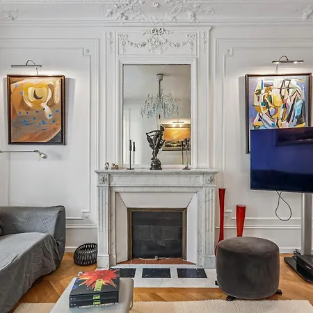 Trocadero Apartment Paris