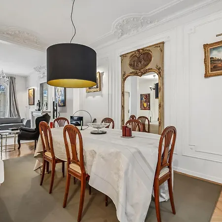 Apartment Trocadero