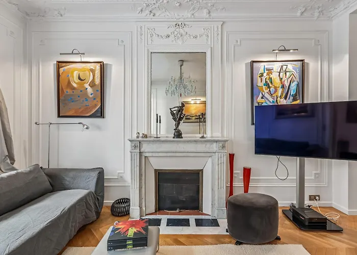 Trocadero Apartment Paris