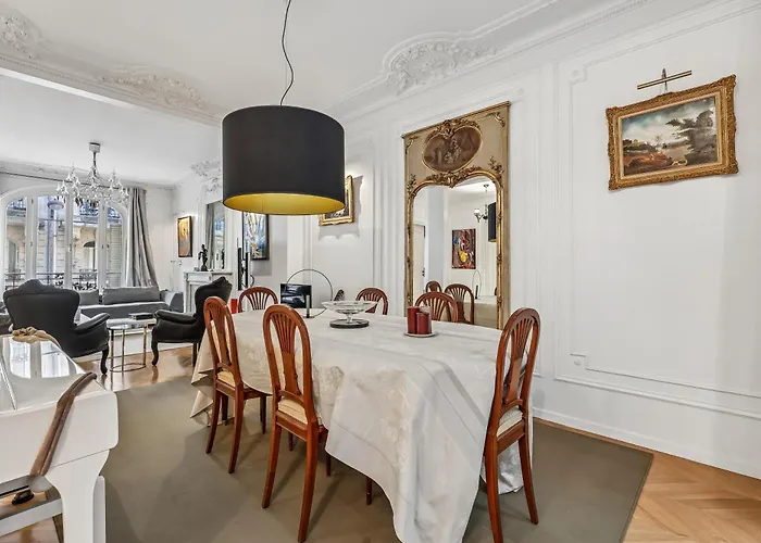 Apartment Trocadero