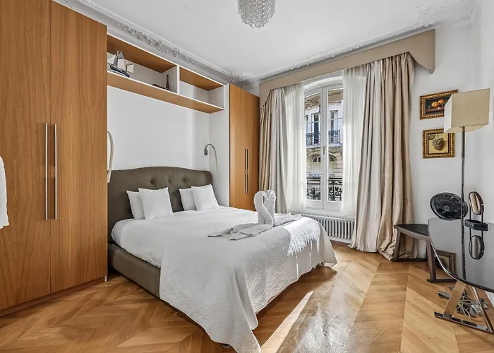 Trocadero Apartment Paris