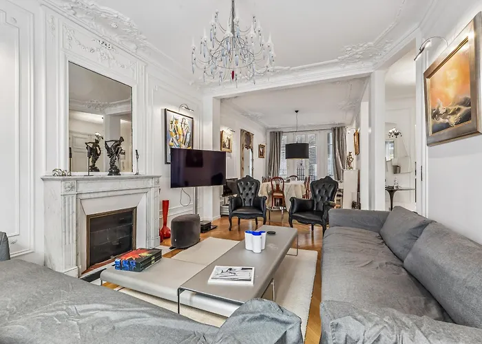 Apartment Trocadero *