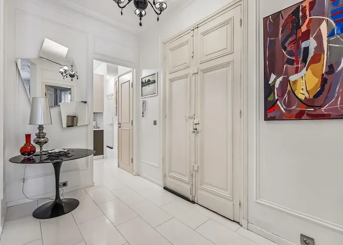 Apartment Trocadero