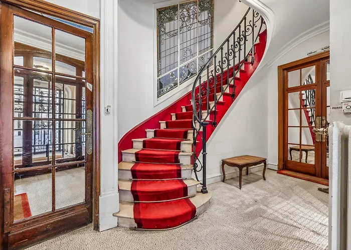 Trocadero Apartment Paris